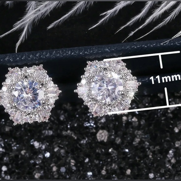 Silver Diamond Stud Earrings - Picture 4 of 5